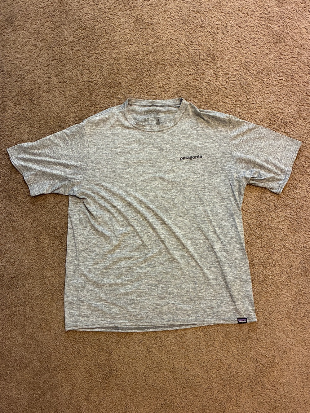 Patagonia Men's M Heather Gray Short-Sleeve Callie Cool Daily Logo Shirt